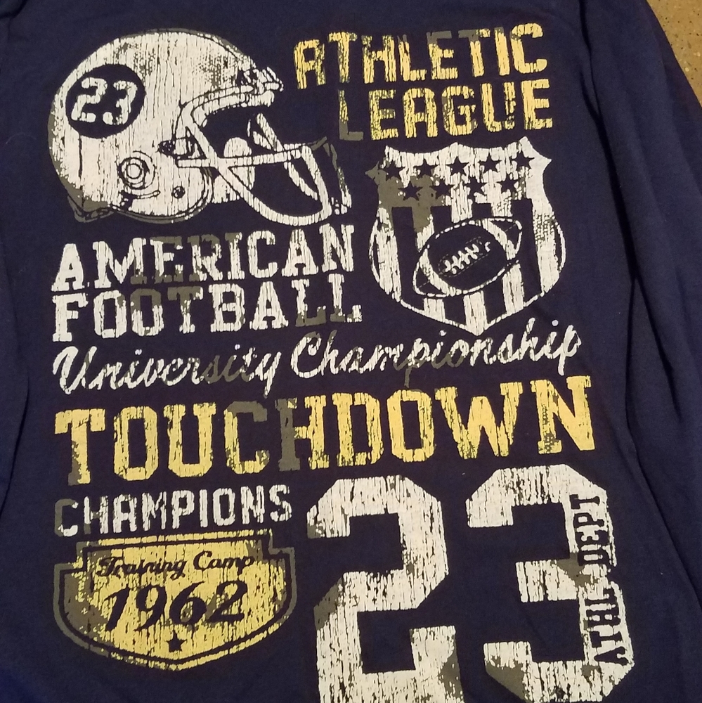 NWT BOYS KNIT LONG SLEEVE TEE